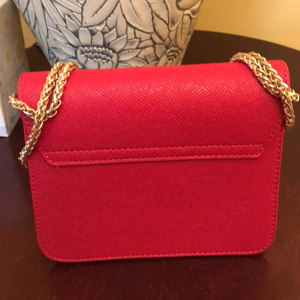 Never Used Red Chain Purse - Picture 3 of 6